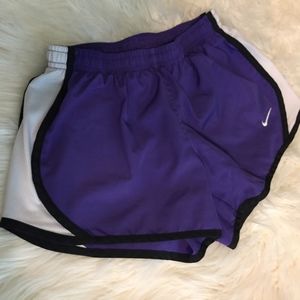 Girls Nike Tempo Shorts